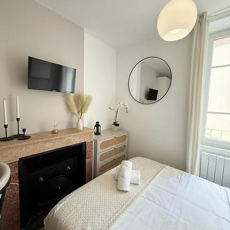 Appartement Progrès 1 - - *
